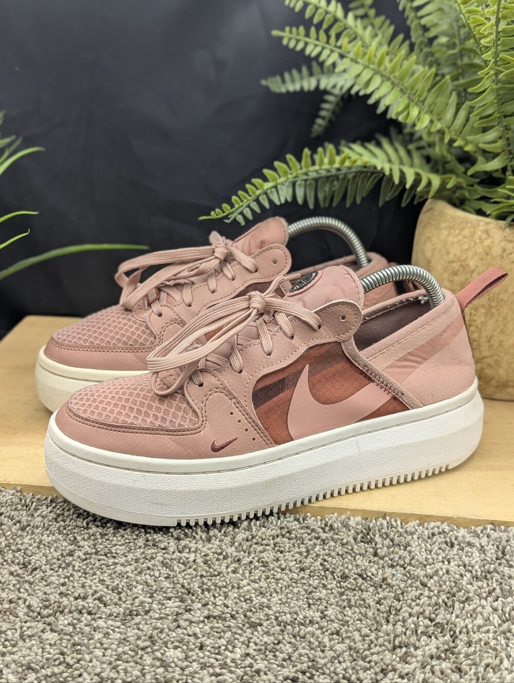 Nike Court Vision Alta Women's Size 9 Platform Casual Comfort Shoes Walking